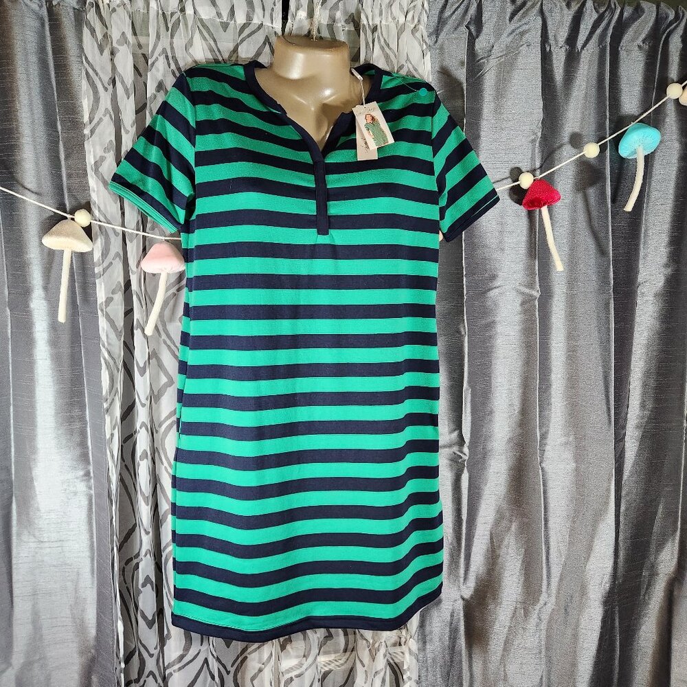 NWT Charlie Paige Womens SIze S/M Dress With Pockets
